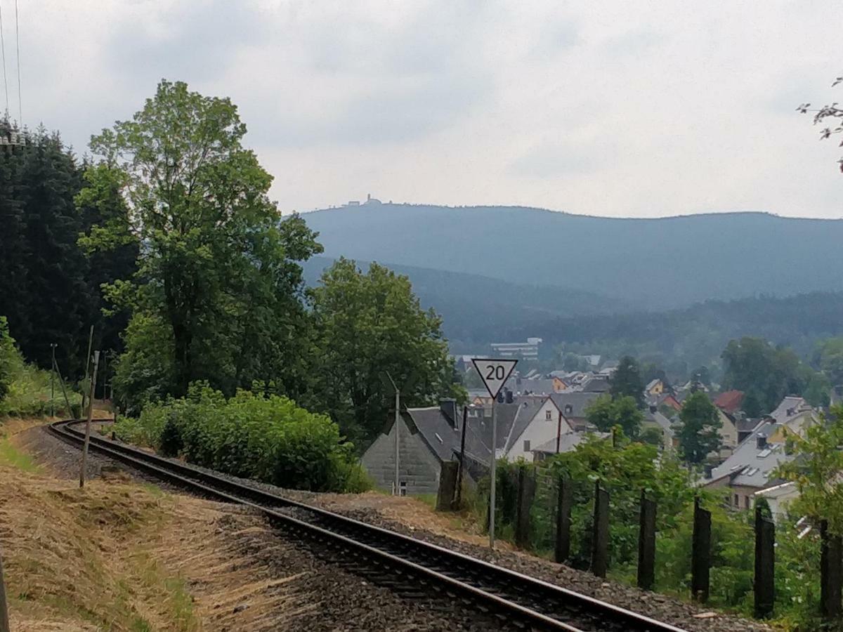 Ferienwohnung Bimmelbahn-Blick Neudorf  Экстерьер фото